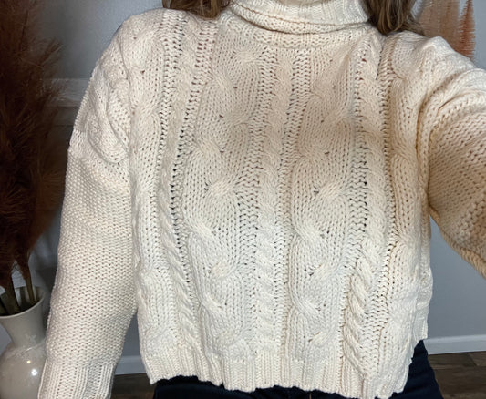 Cozy Cable Knit Pull Over